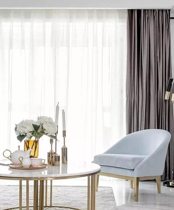 卧室窗帘面料怎么选择,客厅窗帘及面料选择技巧