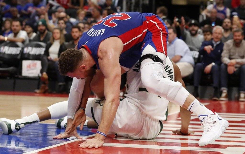 格里芬走路怎么一瘸一拐,当年格里芬打球有多炸