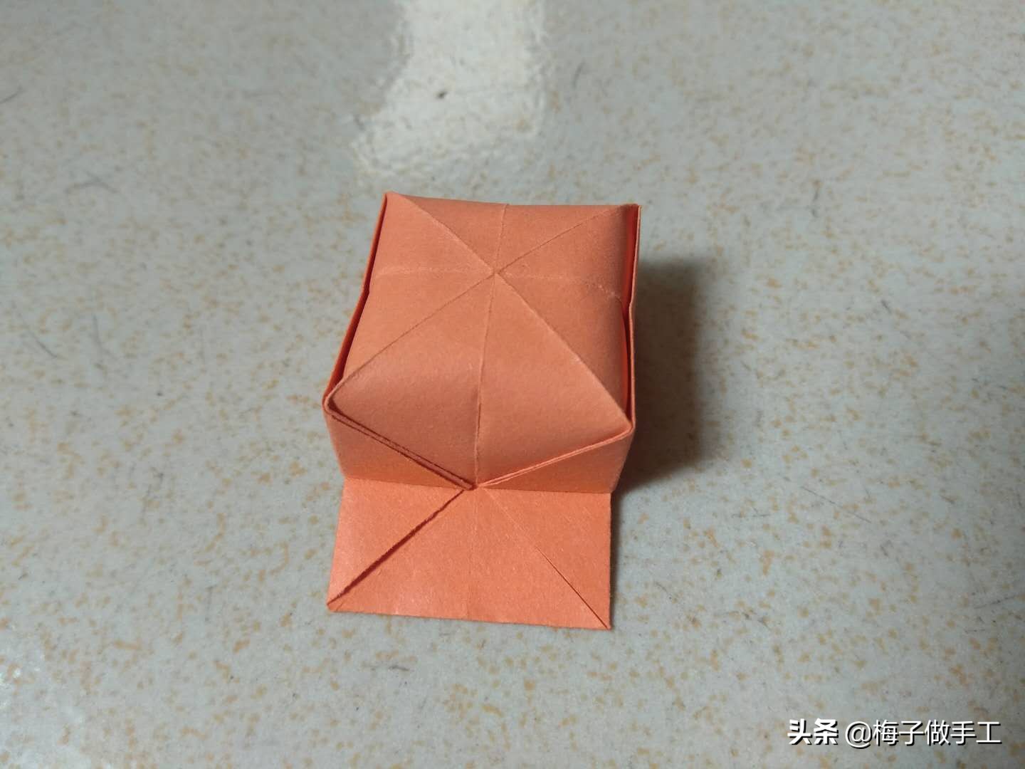 儿童折纸折一个小帽子,折纸手工折帽子