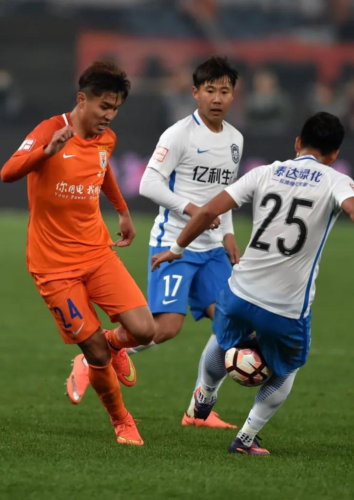 国足12强赛后分组形势,国足12强赛首战溃败