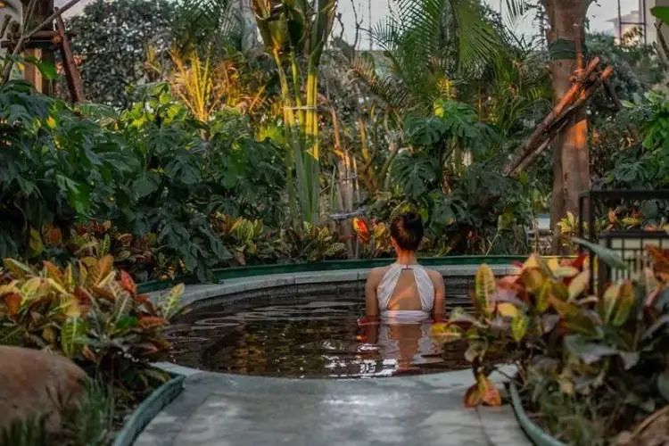 济南泡温泉推荐的好地方,济南冬天泡温泉最好的地方