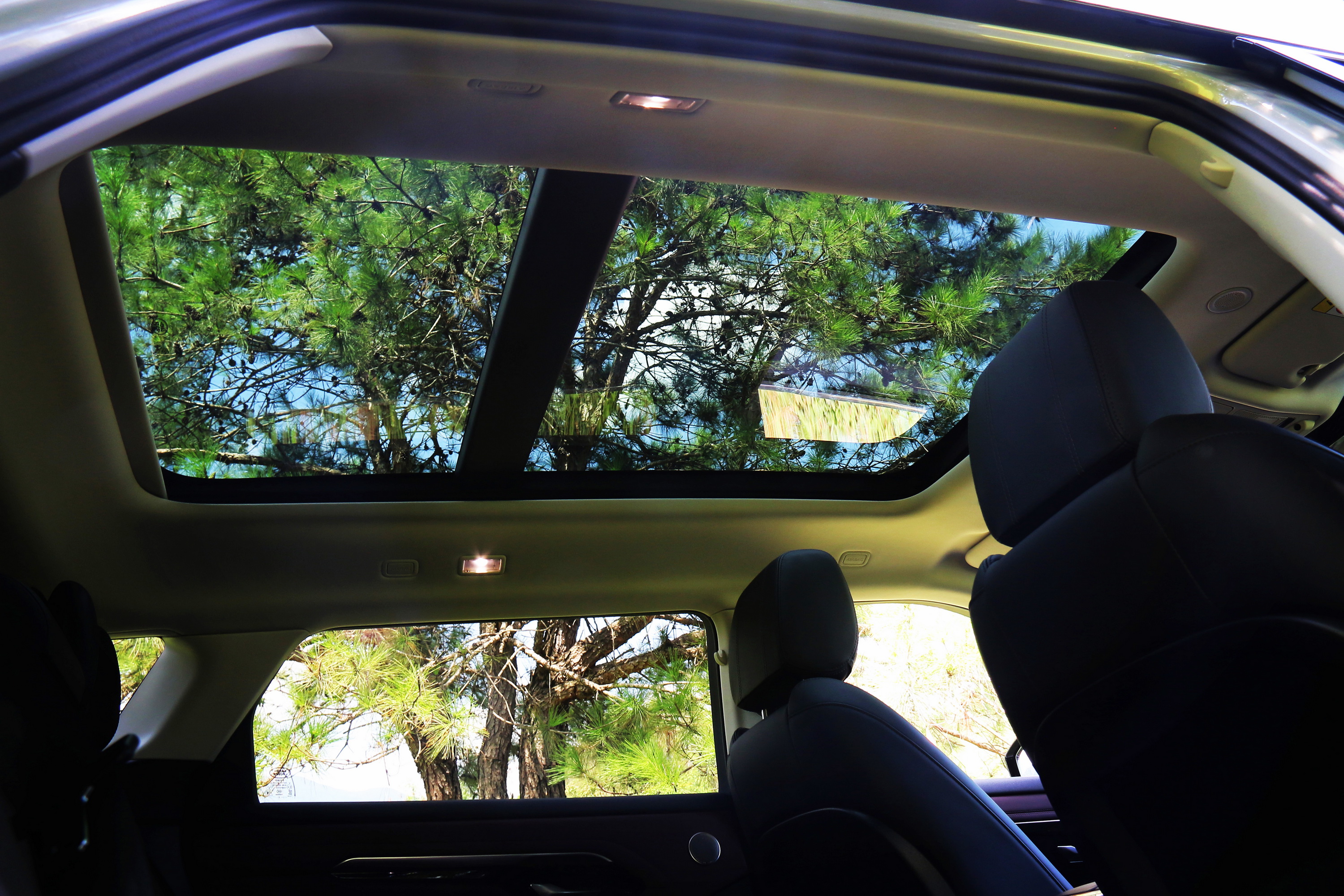 路虎揽胜极光l怎么样值得购买吗,2022路虎揽胜极光l值得买么