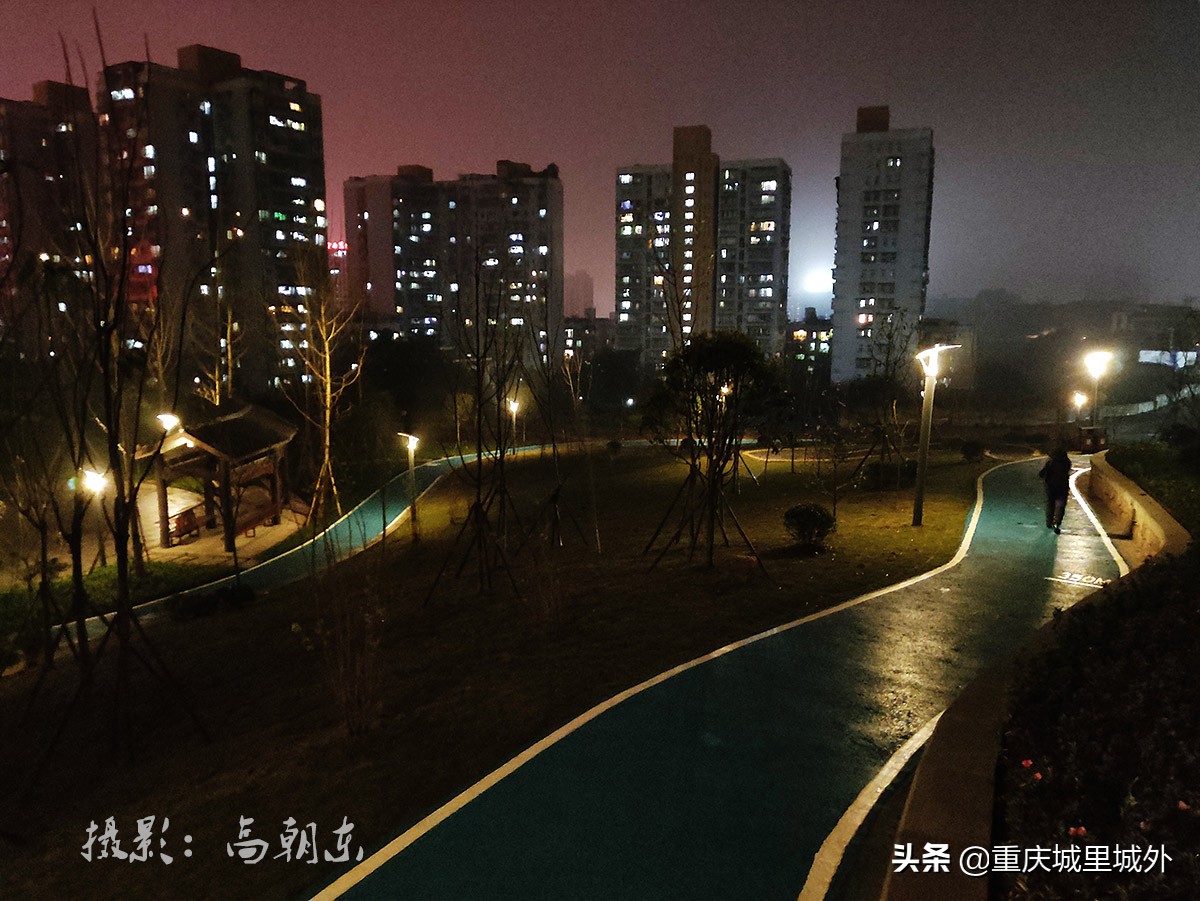 夜间开放的体育公园,平顶山体育公园晚上好玩吗