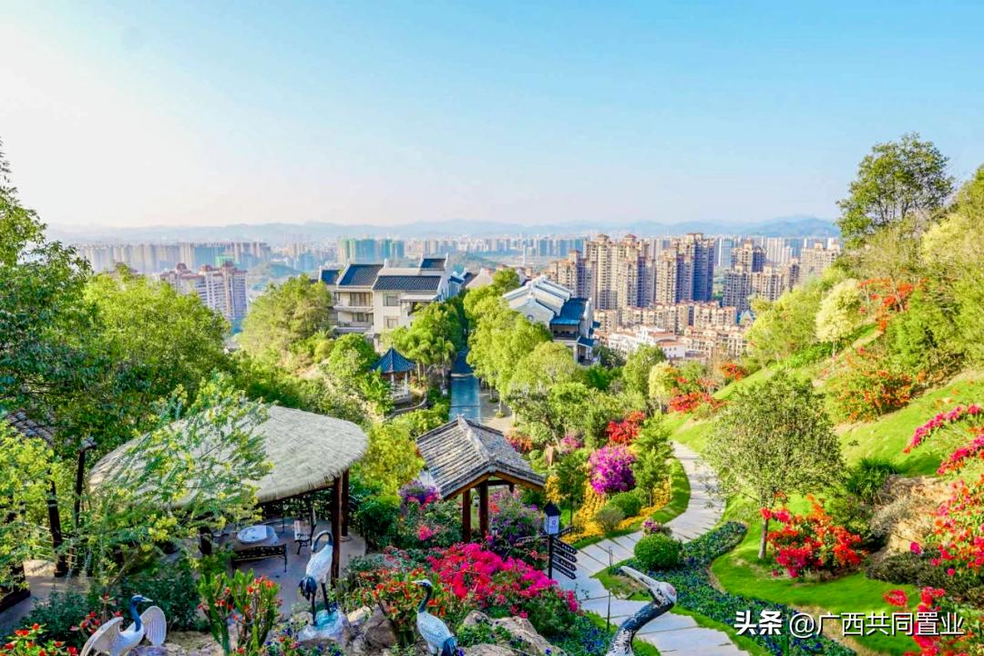 鎴戝湪鍗楀畞绛変綘瑙嗛,鎴戝湪鍗楀畞绛変綘鍘熺増