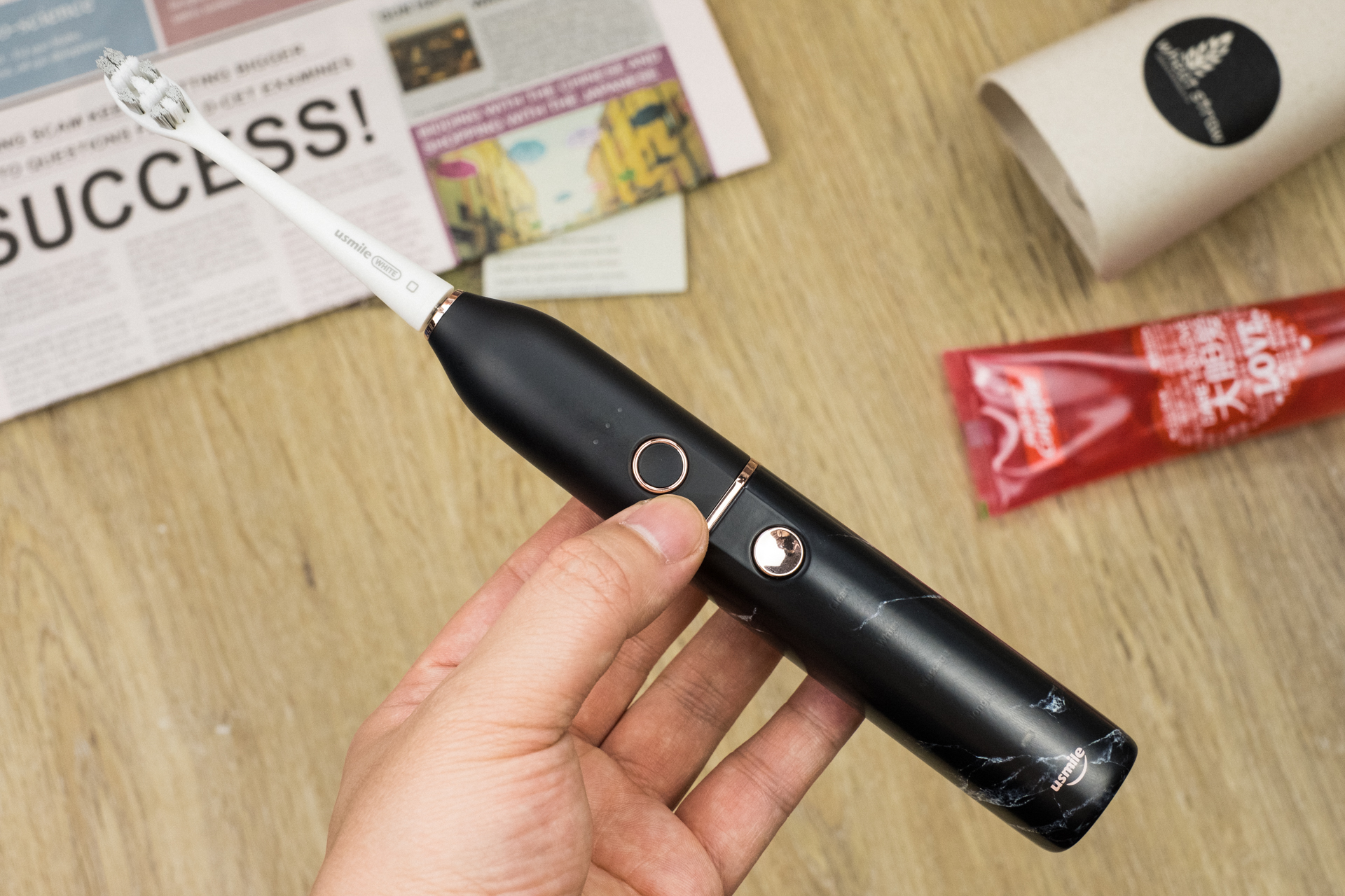 电动牙刷水里震动效果,电动牙刷刷牙的正确方法3d演示