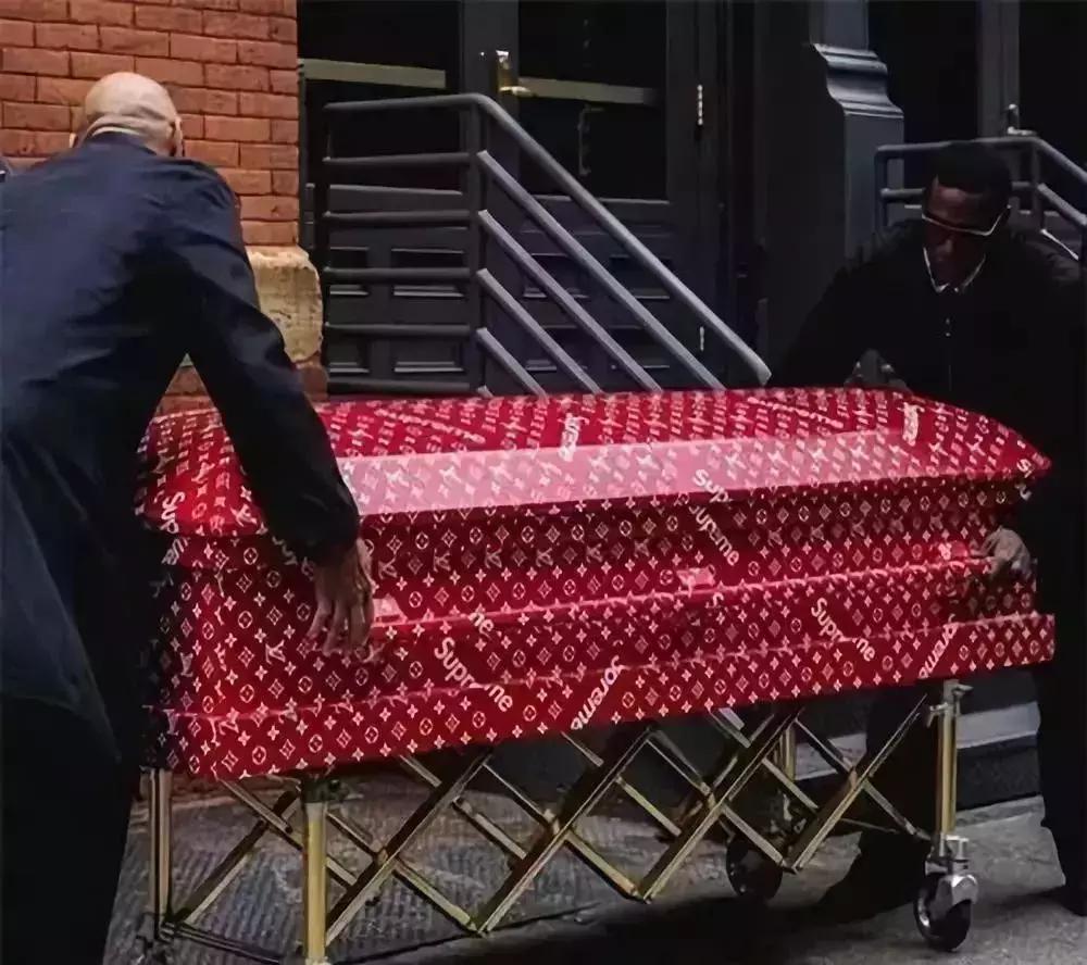 lv饰品和香奈儿,lv与香奈儿哪个更高端