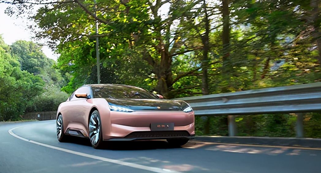 华人运通高合最新消息,高合hiphix为啥卖这么贵