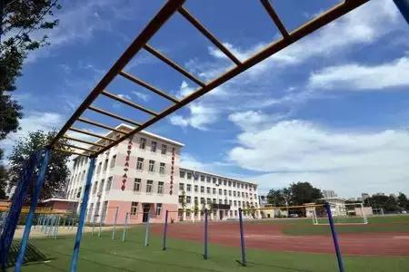 天津市哪所学校录取分数300,天津最厉害的中学一本率多少