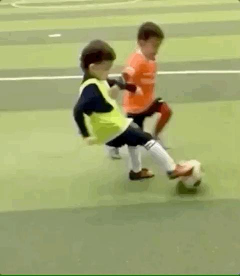 真正的后浪精彩视频,真正的后浪是什么样子