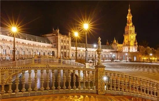 行走的老钱：私奔去浪漫的“两牙”