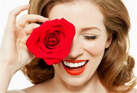 女性绝经后会“断崖式”衰老,绝经后真的老了吗