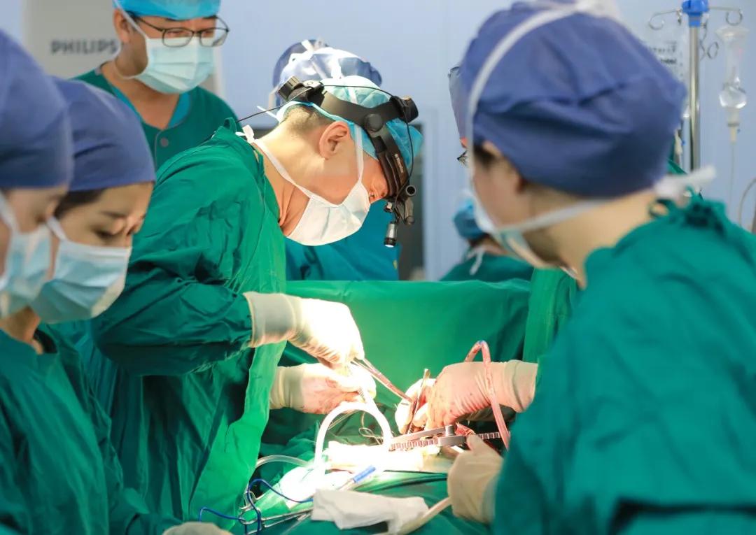 医生术后豪饮葡萄糖水引质疑抖音,医生术后豪饮葡萄糖遭质疑