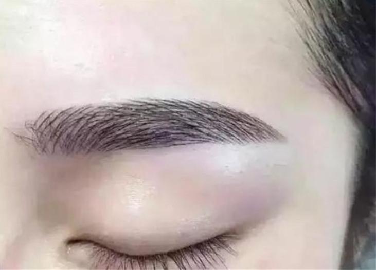 纹眉太稀疏的女人命好吗,纹眉半年能用四叉眉笔吗