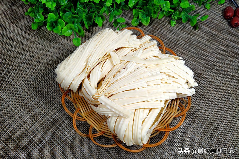 炒面咸香,咸香炒面