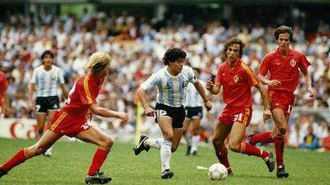 白岩松马拉多纳,白岩松采访阿根廷球员