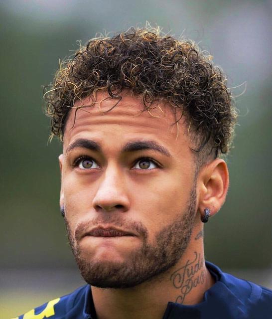 足球球星内马尔厉害还是梅西厉害,足球巨星现实实力