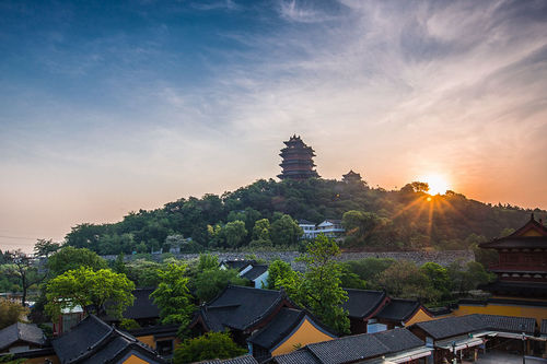 名楼配名文,有座名楼却有记无楼,成了史上著名“烂尾楼”