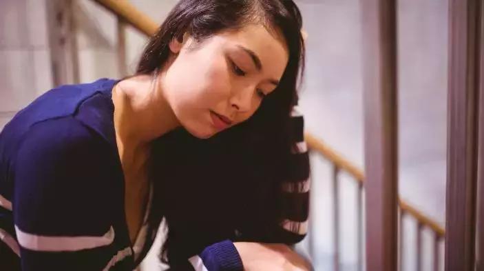 后来我们慢慢的关闭了朋友圈,后来我们慢慢的关掉了朋友圈