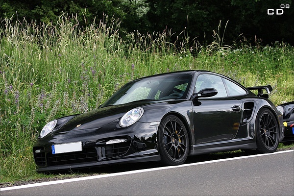 oz轮毂怎么定制,一般原厂轮毂是锻造还是铸造的