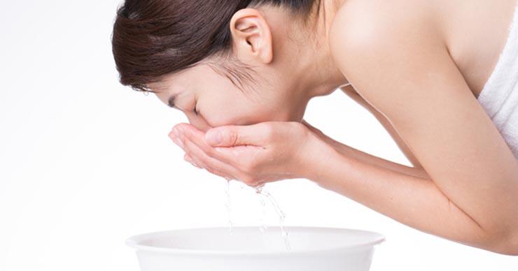 脸部毛孔粗大如何在家自己改善,脸部毛孔粗大该怎么收缩毛孔