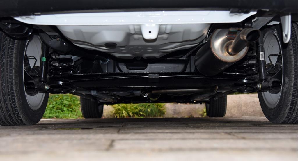 吉利帝豪和捷达va3油耗对比,吉利远景x6和捷达vs5哪个油耗低