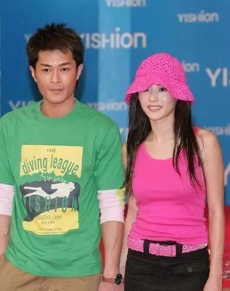 那些陪你跨世纪的“潮牌”，后来都去哪儿了？