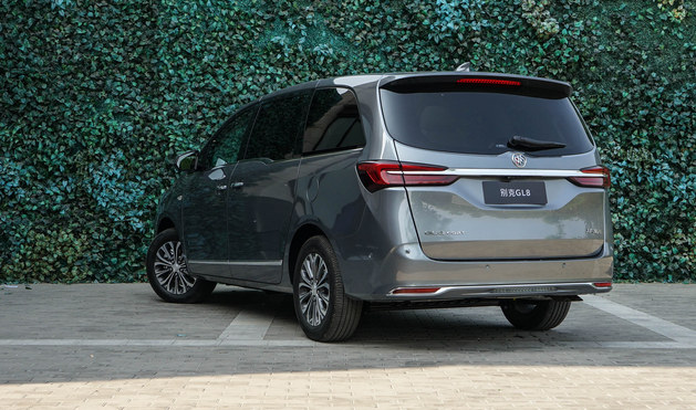 别克gl8陆上公务舱和es的区别,gl8es653t上路要多少钱