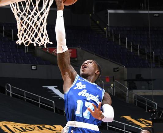 施罗德鱼跃式救球雷霆,施罗德鱼跃救球原声