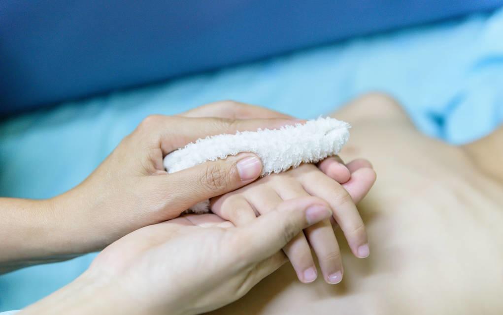 风寒感冒发烧吃哪种退烧药,退热药和物理降温能同时进行吗