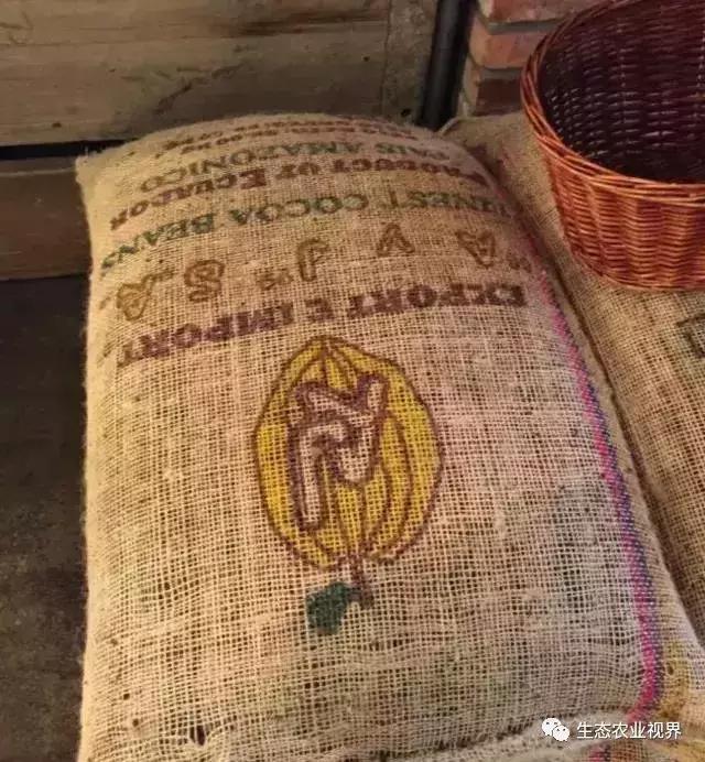 用一颗草莓吸引5百万游客,开5家主题乐园、4家超市、300个草莓屋