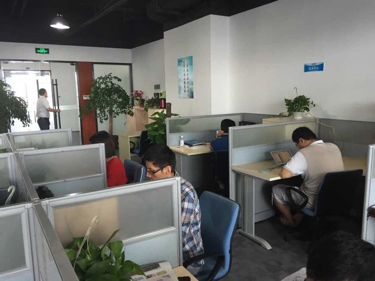 外卖小哥无所不能帮女士买卫生巾,外卖小哥给顾客差评