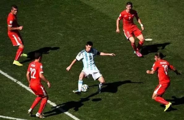 球员防守训练教学,球员防守体现在哪些方面