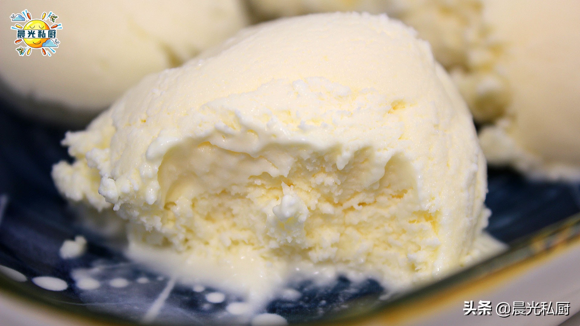 家庭冰淇淋机做冰淇淋免煮,只用水果就能做冰淇淋的冰淇淋机