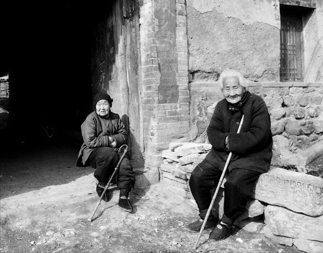 独生子女老人怎么养老,独生子女父母丧偶养老政策