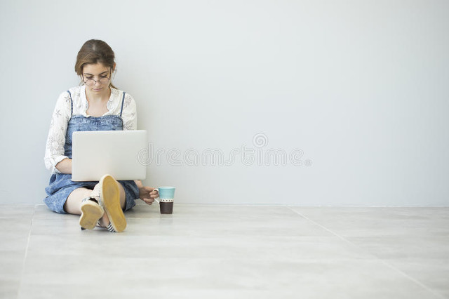 去住校想家怎么办,孩子住校想回家怎么跟老师请假