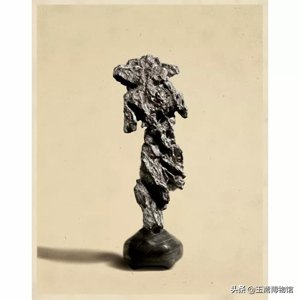 英石扭纹观赏石精品欣赏,观赏石真正的灵璧石精品