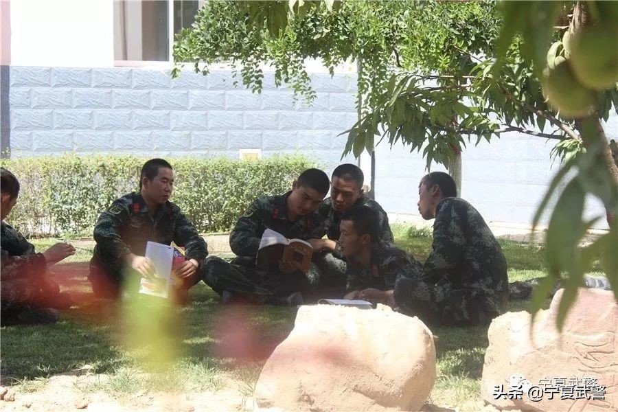 带兵就一定要爆粗口？其实战士们更需要你这样