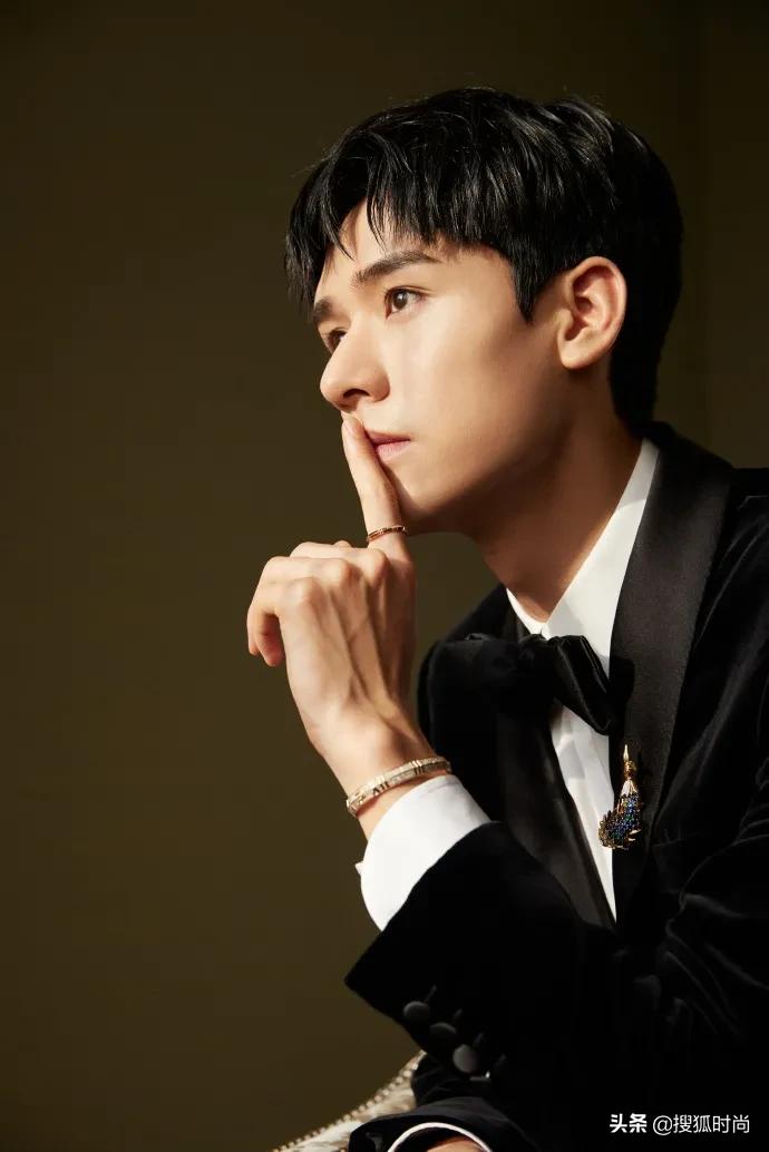 龚俊为什么总唱歌,龚俊采访尴尬现场合集