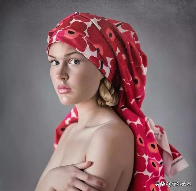 美女画家画美女，怎么看怎么美，看着她的画呼吸都要停滞了