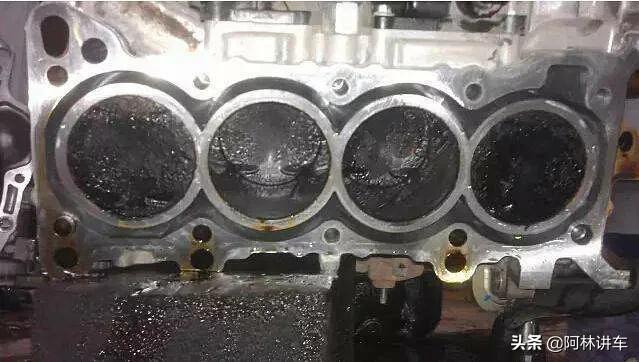 汽车混合气过浓的表现症状是什么,汽车混合气浓一般报什么故障