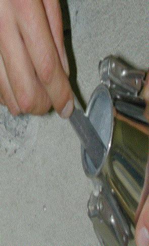 地板铺装前地面含水率标准,铺木地板怎么测地面水平