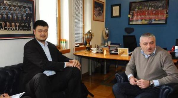 周琦打球技术,周琦罚球训练基本功