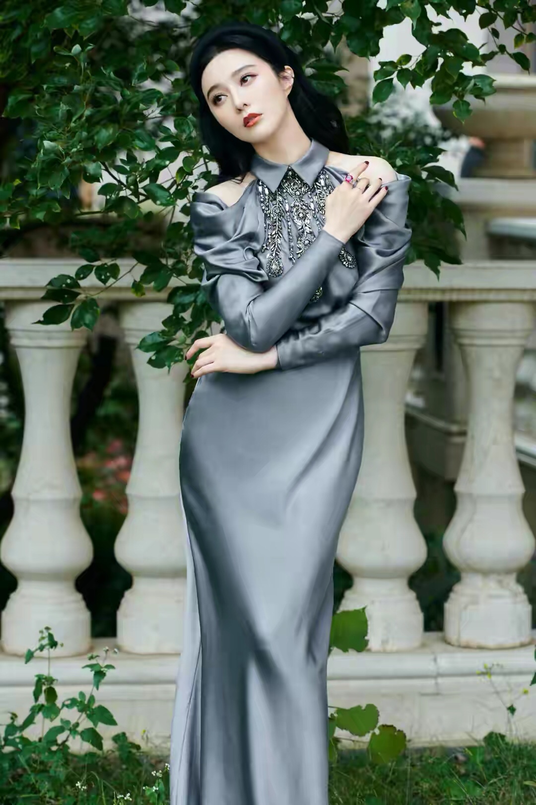 范冰冰咖位大于章子怡,范冰冰stephanerolland2012秋冬高定