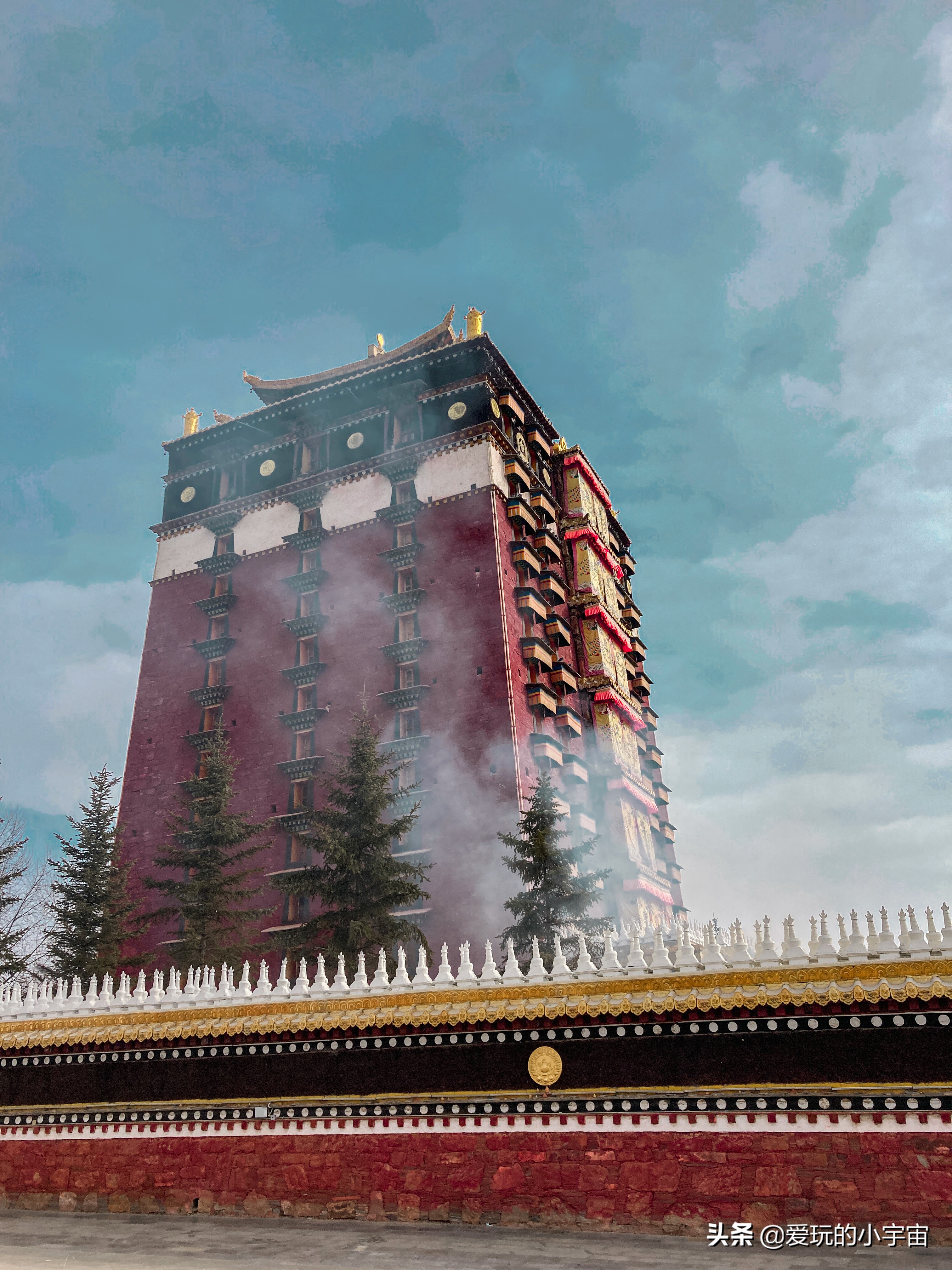 甘南的沧海遗珠，合作市这座以传奇僧人为名的佛阁一定不能错过