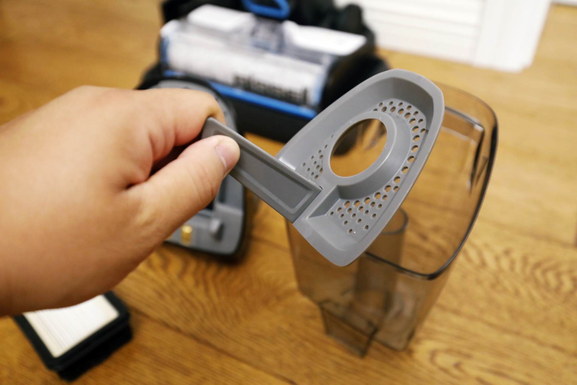 洗地机好还是扫地机器人实用,全能爆款洗地机