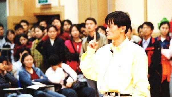 那年郭德纲26岁岳云鹏14岁,那一年岳云鹏14岁郭德纲26岁