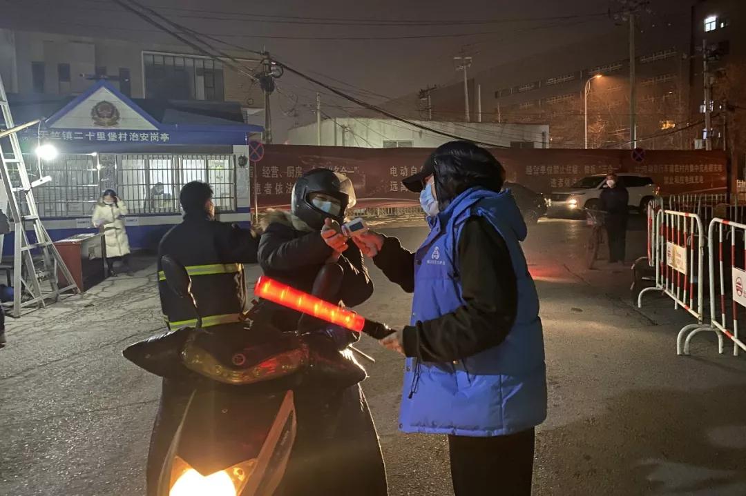 天竺镇“五到位”做好应对人流返京疫情防控工作