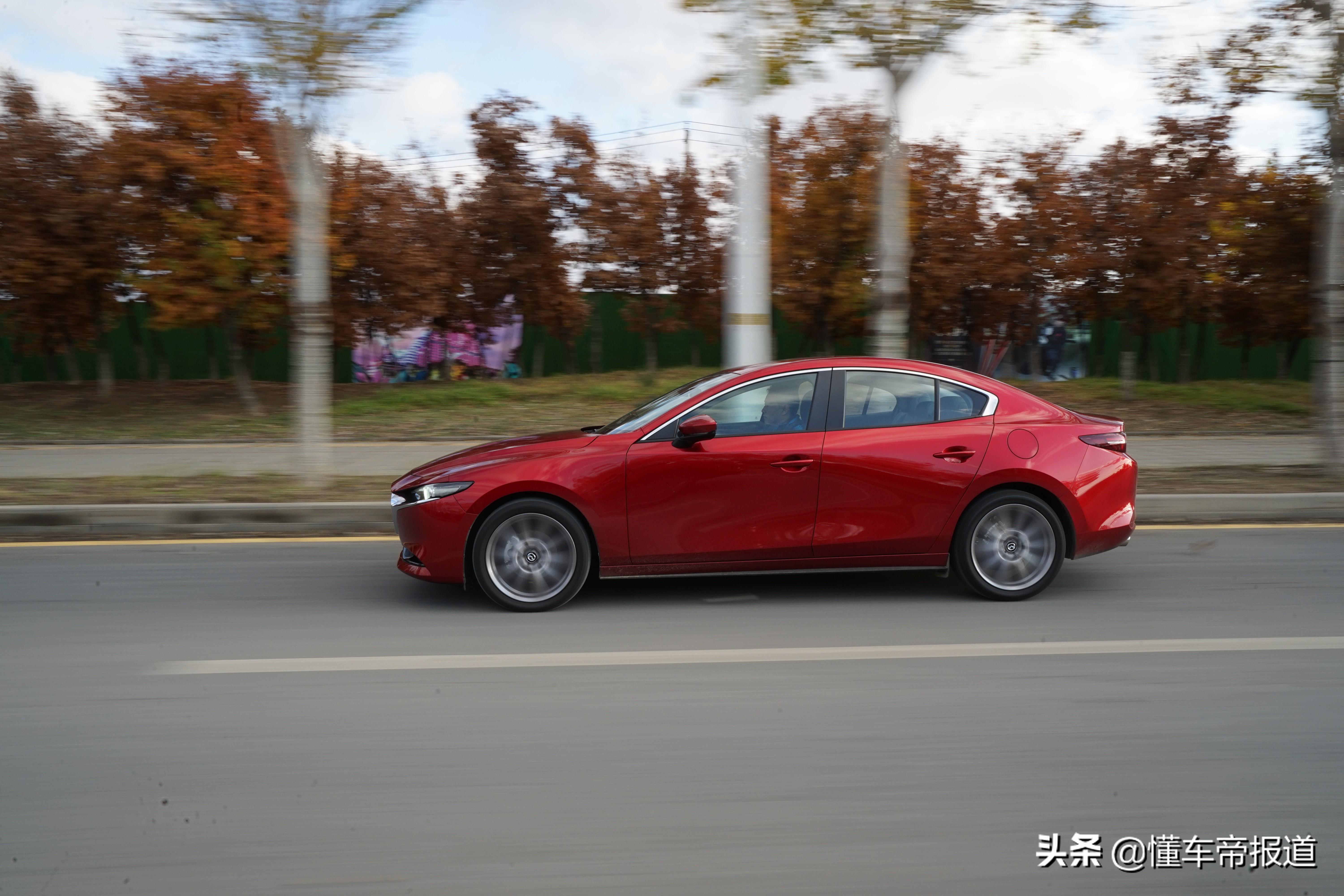 次世代马自达3昂克赛拉试驾,次世代马自达3昂克赛拉升级尾门