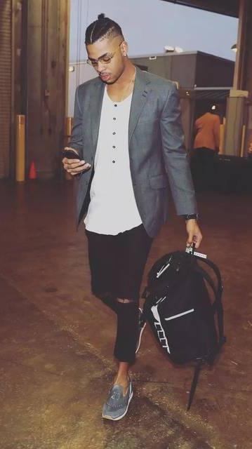 比打球更有范儿nba球员通道穿搭,nba近期球员穿搭