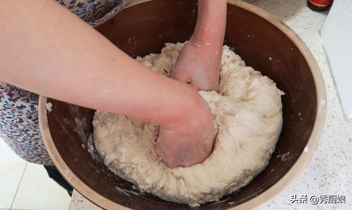 不要酵母发面蒸馒头的最好方法,我家蒸馒头方法